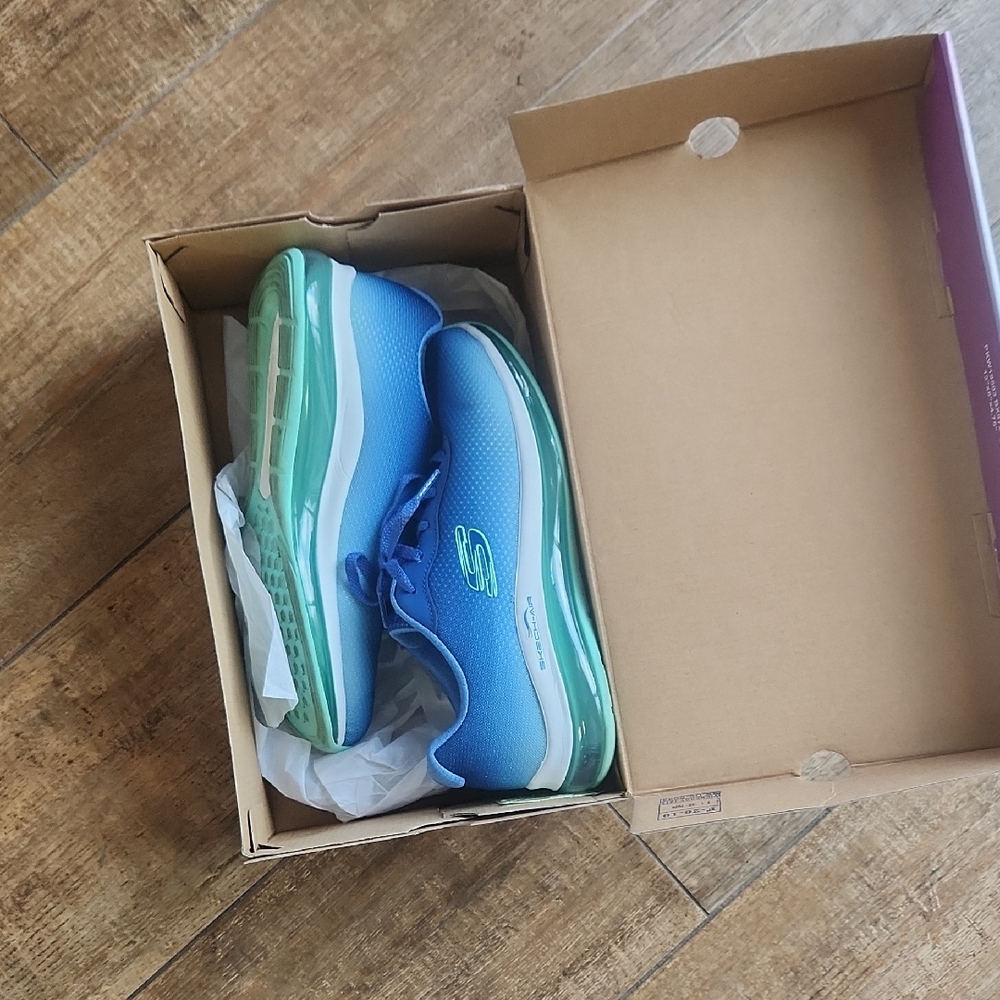 Skechers Blue and Green Women's Sneakers